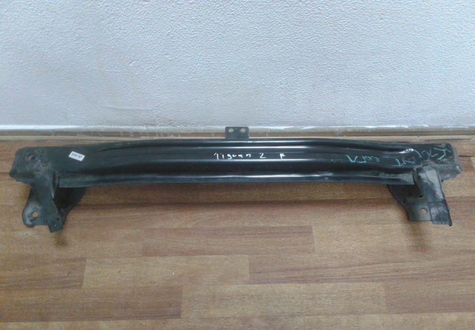 Усилитель переднего бампера Volkswagen Tiguan 2 (вмятина)