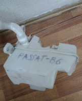 Бачок омывателя Volkswagen Passat B6 oem 3q0955453
