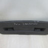 Обивка крышки багажника Volkswagen Polo 5 седан oem 6ru867605 (мал.трещ)