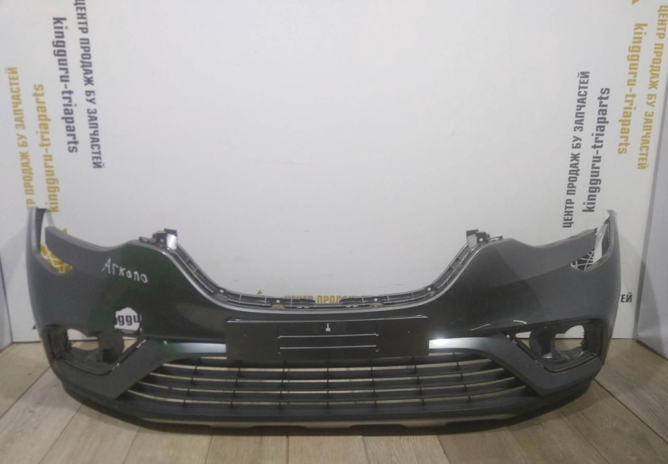 Бампер передний бу Renault Arkana OEM 620106779X