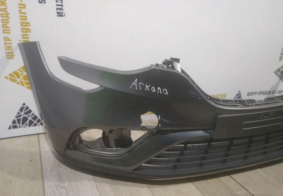 Бампер передний бу Renault Arkana OEM 620106779X