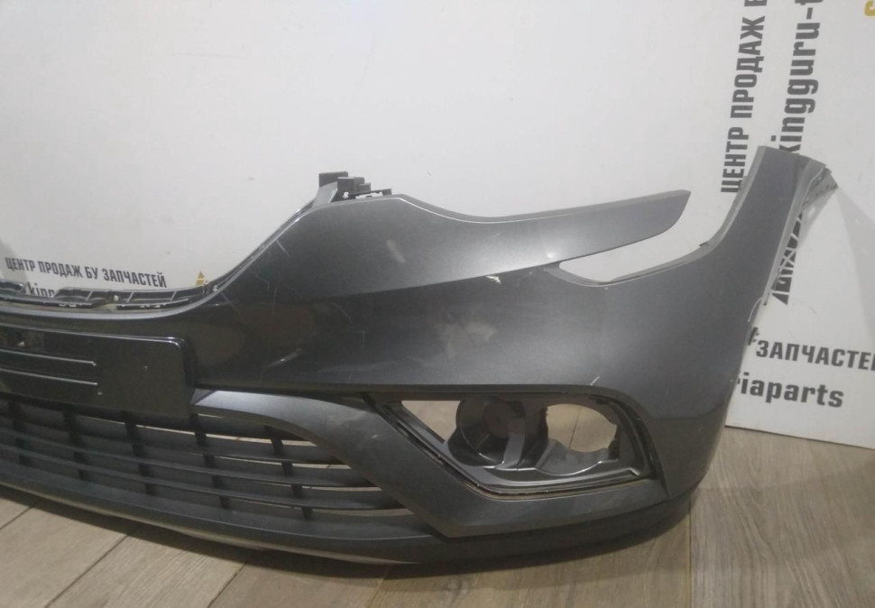 Бампер передний бу Renault Arkana OEM 620106779X