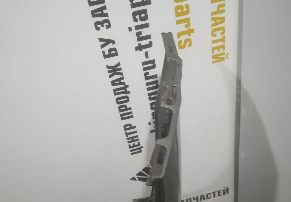Бампер передний бу Renault Arkana OEM 620106779X
