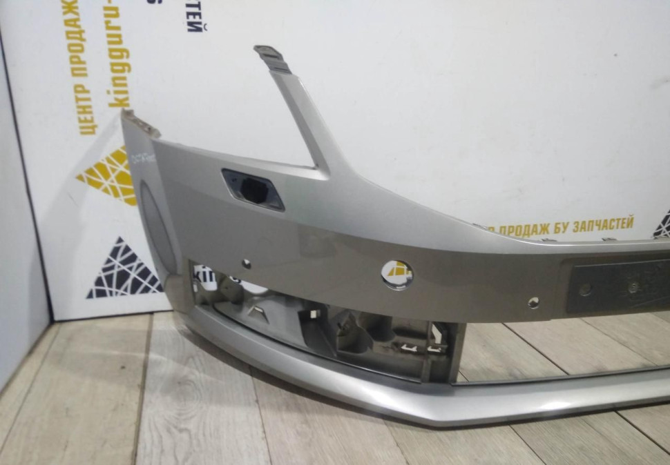 Бампер передний бу Skoda Octavia A7 рестайлинг OEM 5EU807221F