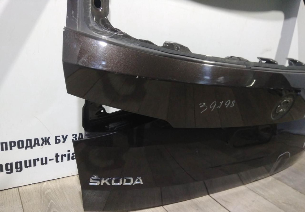 Крышка багажника бу Skoda Kodiaq OEM 565827025A Крышка багажника бу Skoda Kodiaq OEM 565827025A