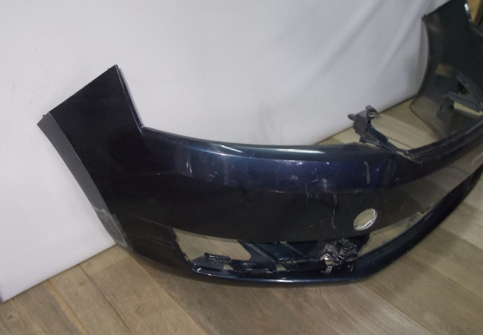 Бампер передний бу Skoda Rapid OEM 60U807221F Бампер передний бу Skoda Rapid OEM 60U807221F