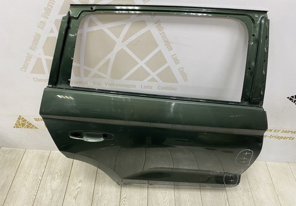 Дверь задняя правая Skoda Kodiaq OEM 565833056 Дверь задняя правая Skoda Kodiaq OEM 565833056
