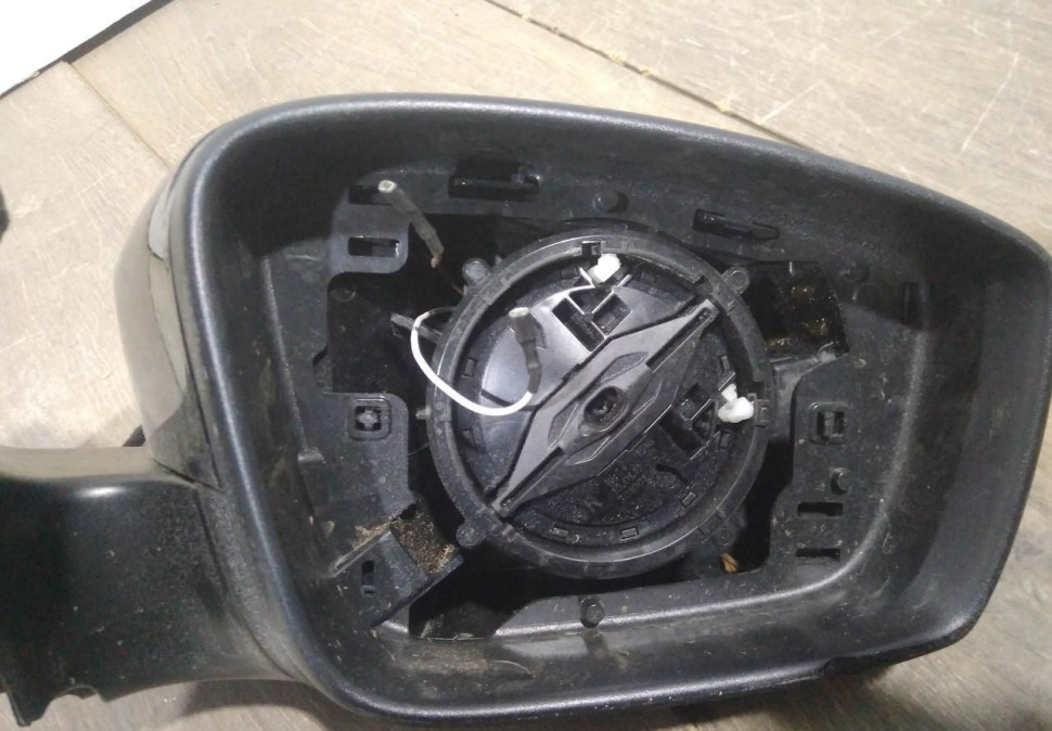 Корпус зеркала правый 6 пин бу Skoda Rapid рестайлинг OEM 5JB857502J Корпус зеркала правый 6 пин бу Skoda Rapid рестайлинг OEM 5JB857502J