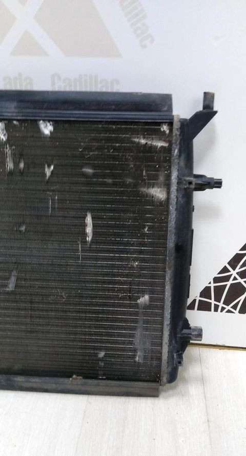 Радиатор охлаждения Volkswagen Caddy 4 2015> oem 1K0121251DF