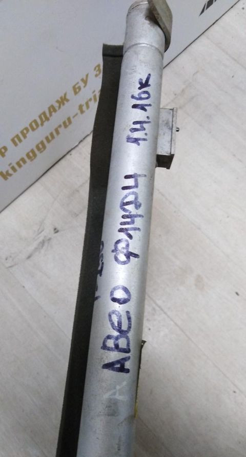 Радиатор кондиционера Chevrolet Aaveo T250 2005-2011 1.4L oem 95227758 Радиатор кондиционера Chevrolet Aaveo T250 2005-2011 1.4L oem 95227758