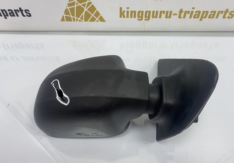 Корпус зеркалы правый механическое Renault Logan 2 OEM 963019406R