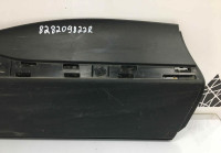 Молдинг двери задний правый Renault Kaptur OEM 828209822R