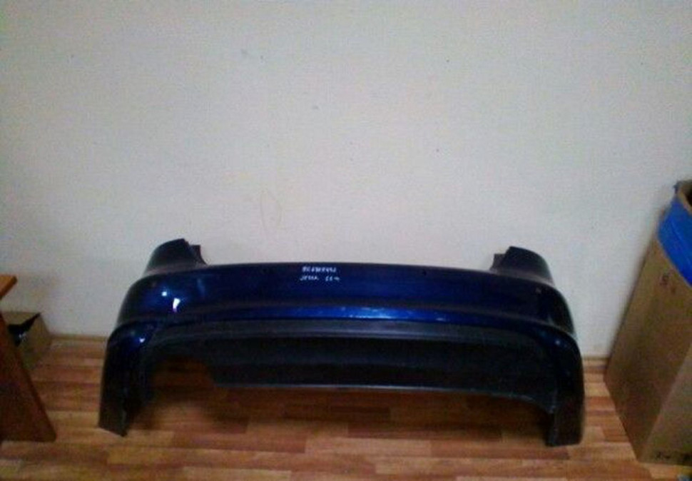 Бампер задний Volkswagen Jetta 11- oem 5C6807421 (Скл-1)