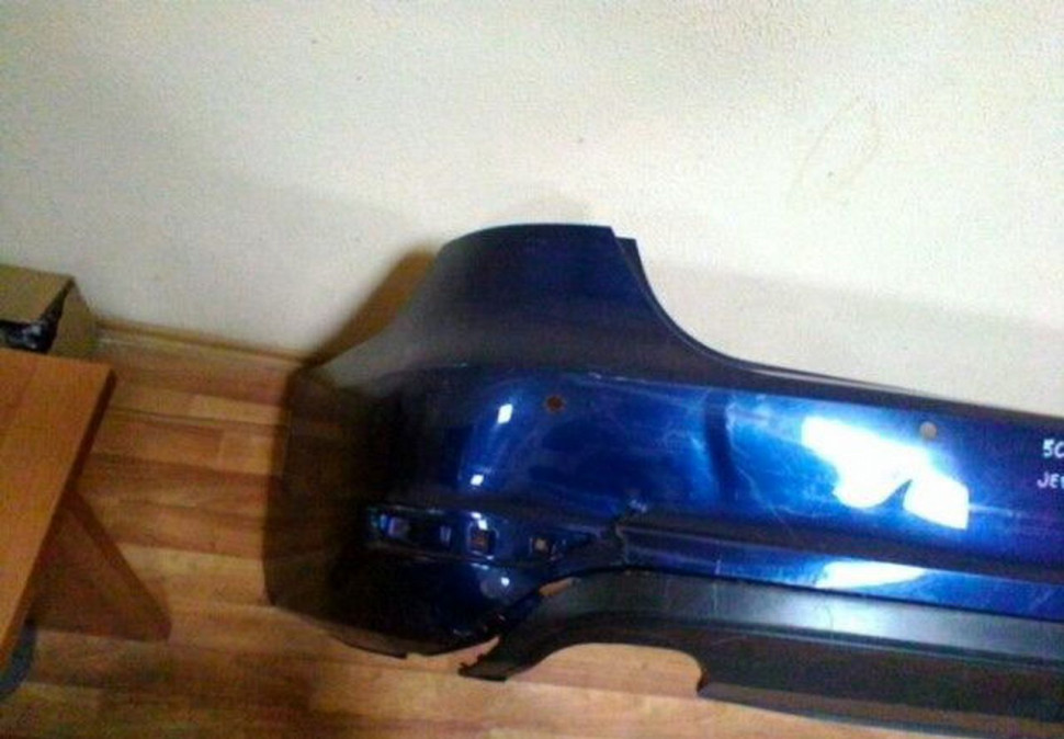 Бампер задний Volkswagen Jetta 11- oem 5C6807421 (Скл-1)