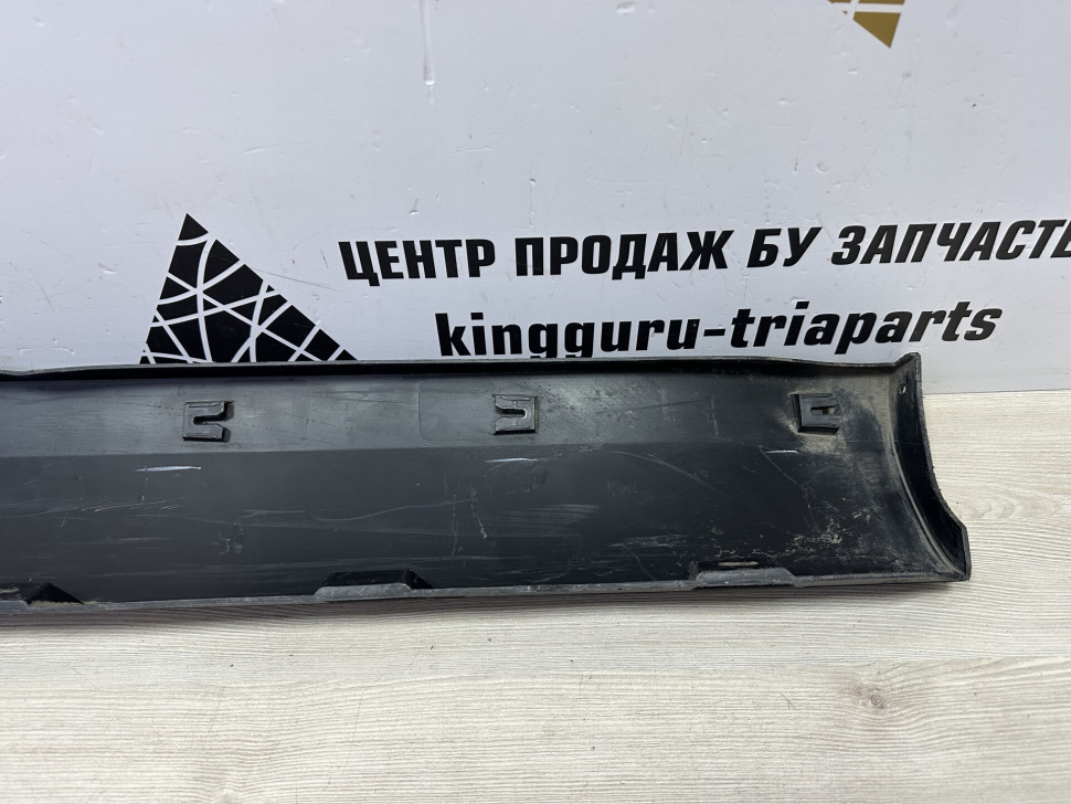 Порог правый бу Skoda Yeti OEM 5L0853856C Порог правый бу Skoda Yeti OEM 5L0853856C