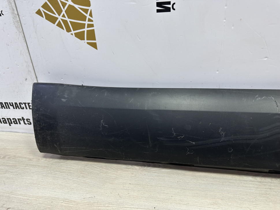 Порог правый бу Skoda Yeti OEM 5L0853856C Порог правый бу Skoda Yeti OEM 5L0853856C