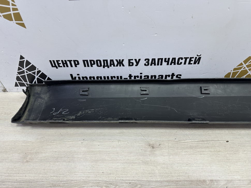 Порог правый бу Skoda Yeti OEM 5L0853856C Порог правый бу Skoda Yeti OEM 5L0853856C