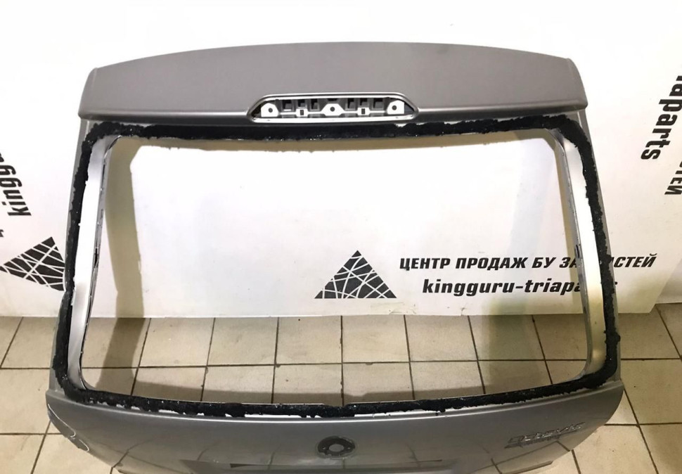 Крышка багажника Skoda Octavia A5 универсал OEM 1Z9827023B (скл-3) Крышка багажника Skoda Octavia A5 универсал OEM 1Z9827023B (скл-3)