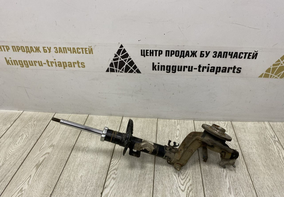 Амортизатор передний с левом кулаком Skoda Rapid OEM 6R0413031BF Амортизатор передний с левом кулаком Skoda Rapid OEM 6R0413031BF