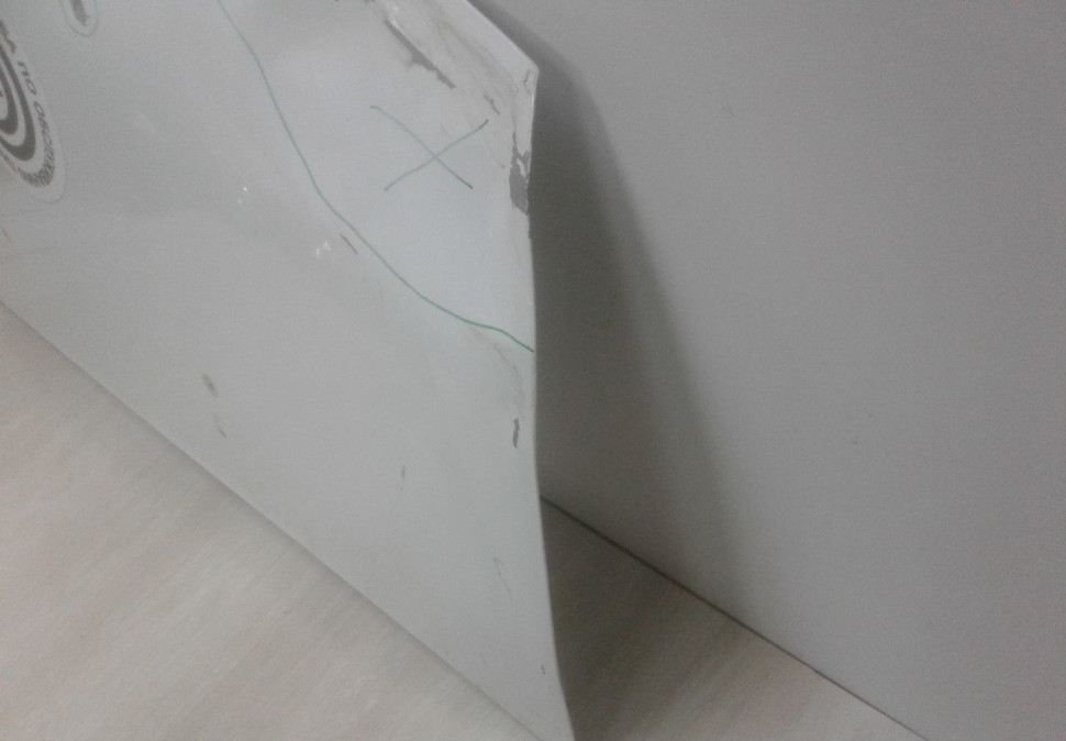 Капот Lada Largus oem 6001546685 (вмятина)  (скл-3)