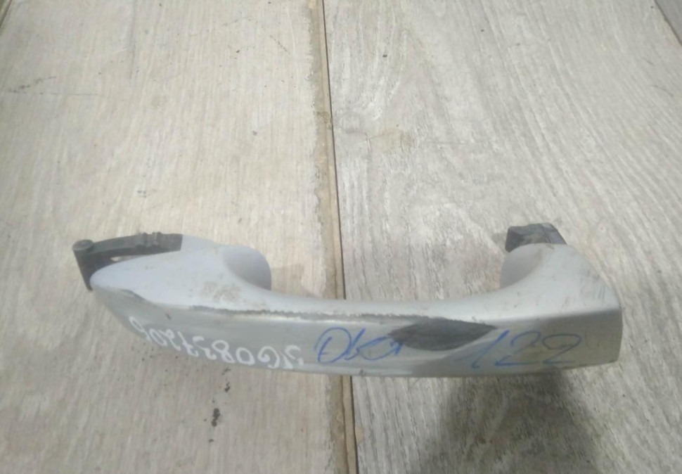 Ручка двери передняя правая бу Skoda Octavia A7 OEM 5G0837206N Ручка двери передняя правая бу Skoda Octavia A7 OEM 5G0837206N