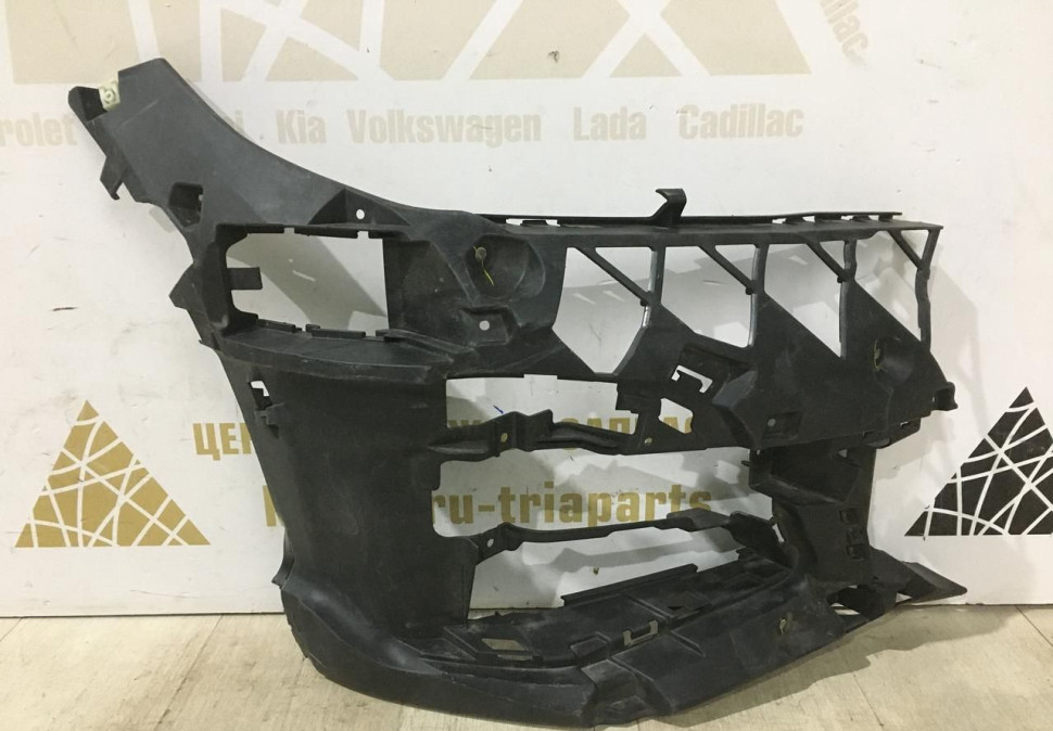 Кронштейн переднего бампера правый BMW 3 G20 M-Pack OEM 51118069348