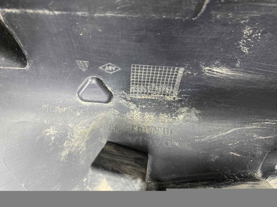 Порог правый бу Renault Duster OEM 768506956R