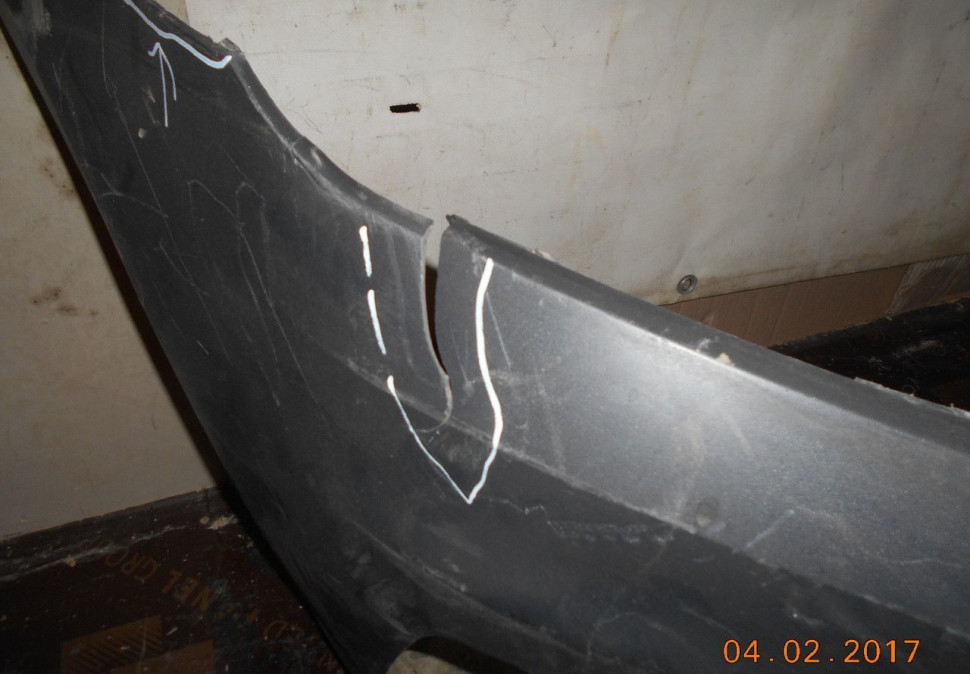 Бампер передний Volkswagen Caddy Oem 2K5807221 (трещ-5см) (Скл-3) Бампер передний Volkswagen Caddy Oem 2K5807221 (трещ-5см) (Скл-3)