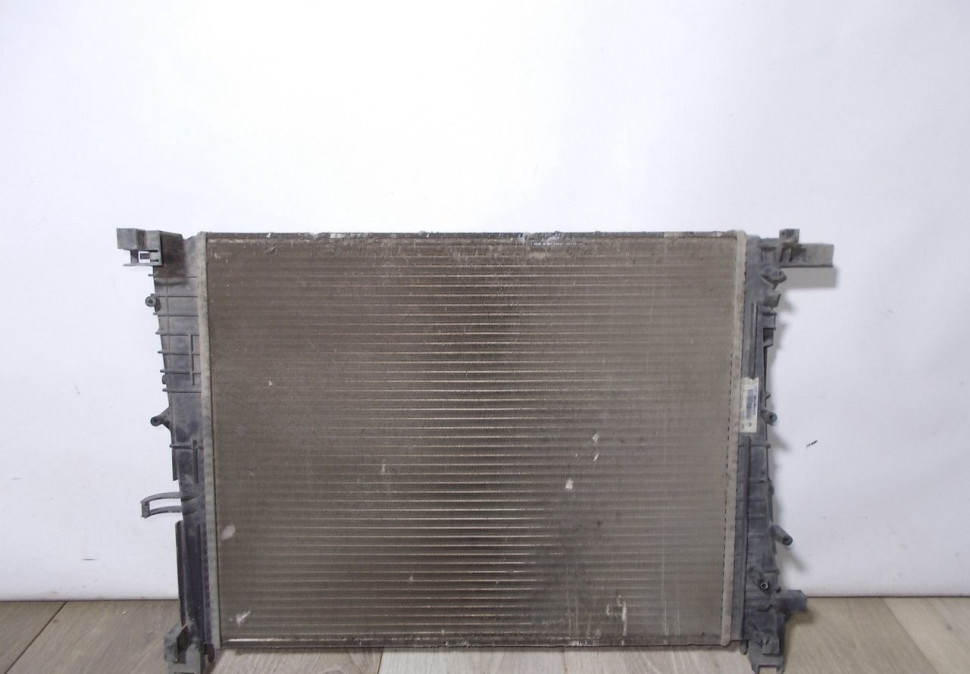 Радиатор охлаждения бу Renault Logan 2 OEM 214106179R