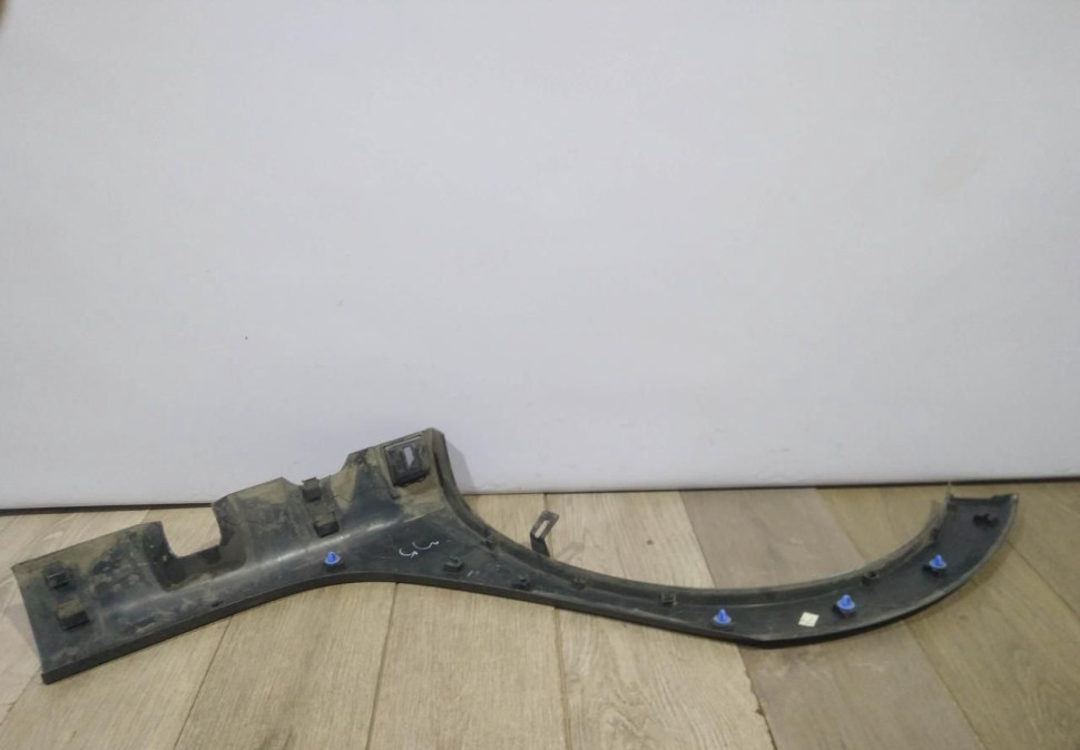 Молдинг крыла задний левый бу Renault Sandero 2 OEM 788A31751R Молдинг крыла задний левый бу Renault Sandero 2 OEM 788A31751R