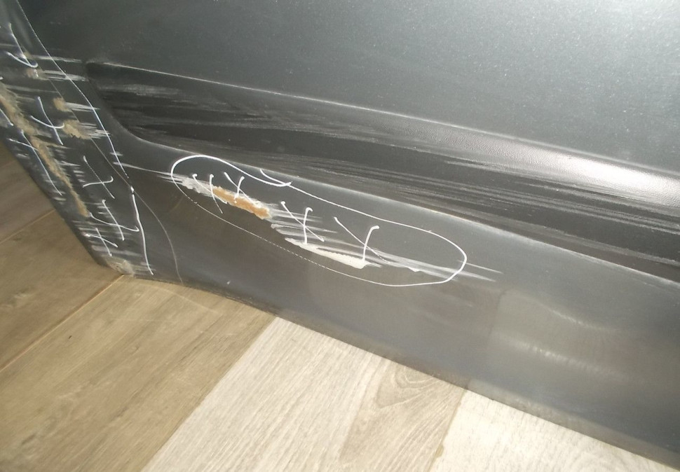 Дверь задняя правая бу Skoda Yeti OEM 5L0833052 Дверь задняя правая бу Skoda Yeti OEM 5L0833052