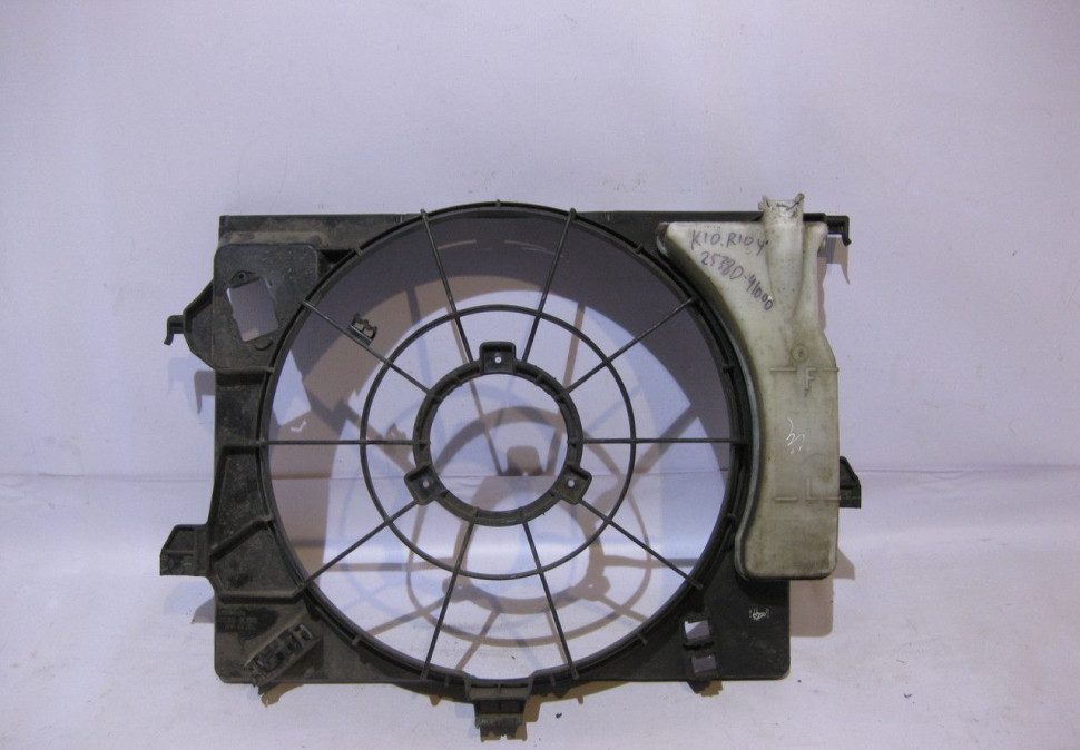 Диффузор Kia Rio 4 oem 2538041000 (скл-3) Диффузор Kia Rio 4 oem 2538041000 (скл-3)