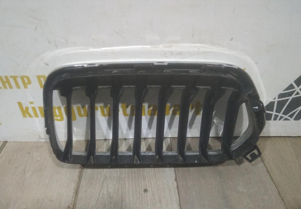 Решетка радиатора правая бу BMW X2 F39 OEM 51137424778