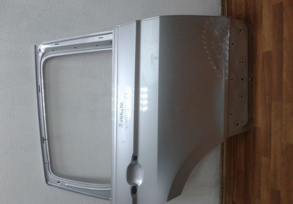 Дверь задняя правая Volkswagen Tiguan 2 (вмятина)