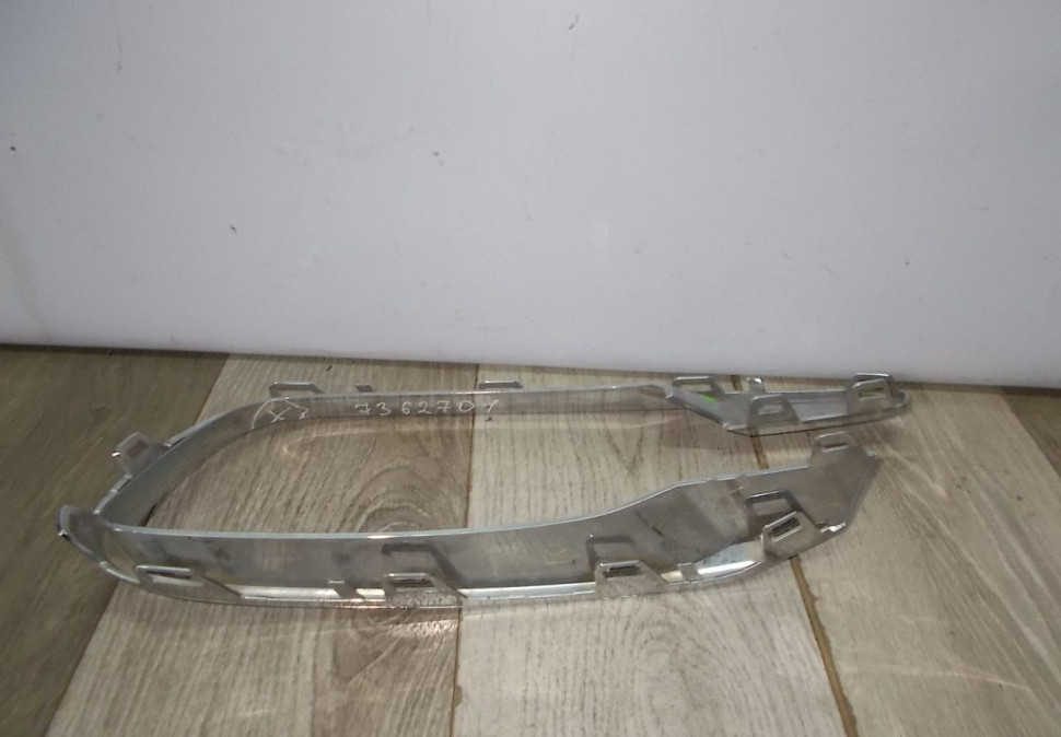 Молдинг решетки переднего бампера левый бу BMW 6 F12 OEM 51117362701 Молдинг решетки переднего бампера левый бу BMW 6 F12 OEM 51117362701