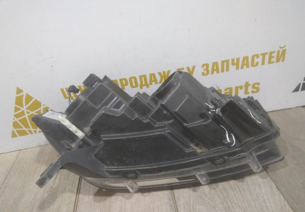 Фара левая бу Renault Logan 2 рестайлинг OEM 260606078R Фара левая бу Renault Logan 2 рестайлинг OEM 260606078R