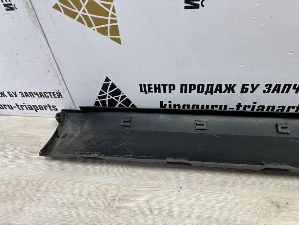 Порог правый бу Skoda Yeti OEM 5L0853856C