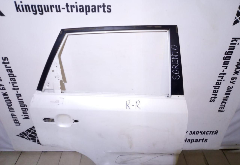 Дверь задняя правая Kia Sorento 2 09-20 oem 770042P000 Дверь задняя правая Kia Sorento 2 09-20 oem 770042P000