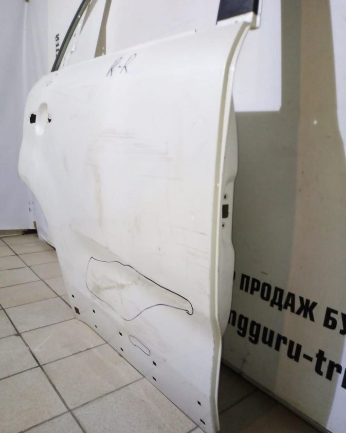 Дверь задняя правая Kia Sorento 2 09-20 oem 770042P000 Дверь задняя правая Kia Sorento 2 09-20 oem 770042P000