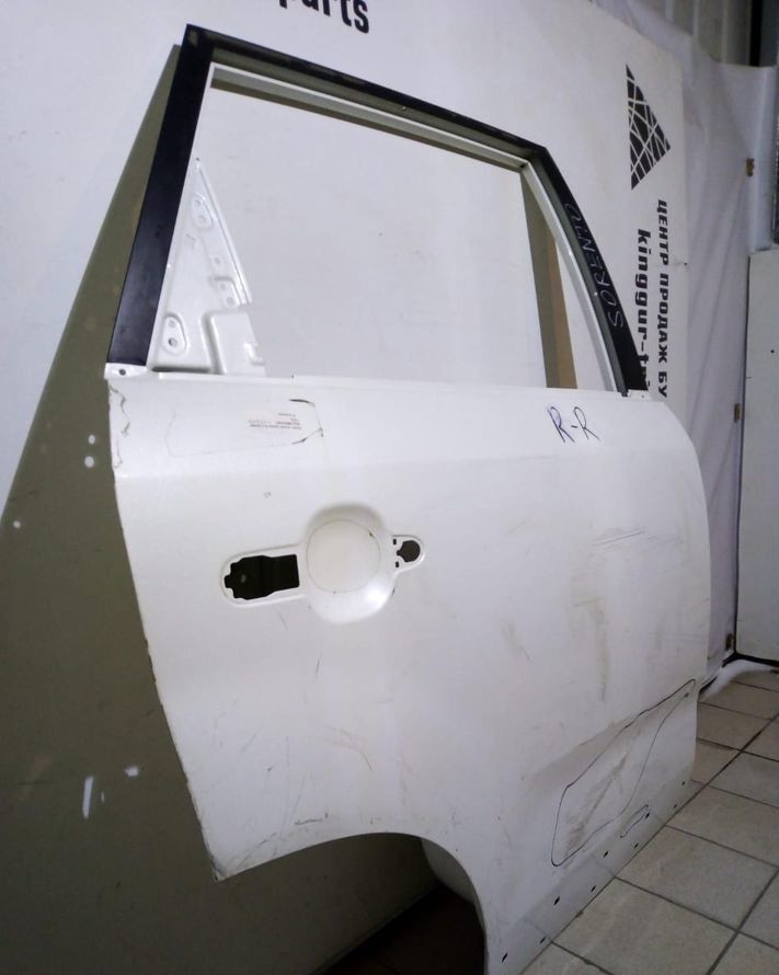 Дверь задняя правая Kia Sorento 2 09-20 oem 770042P000 Дверь задняя правая Kia Sorento 2 09-20 oem 770042P000