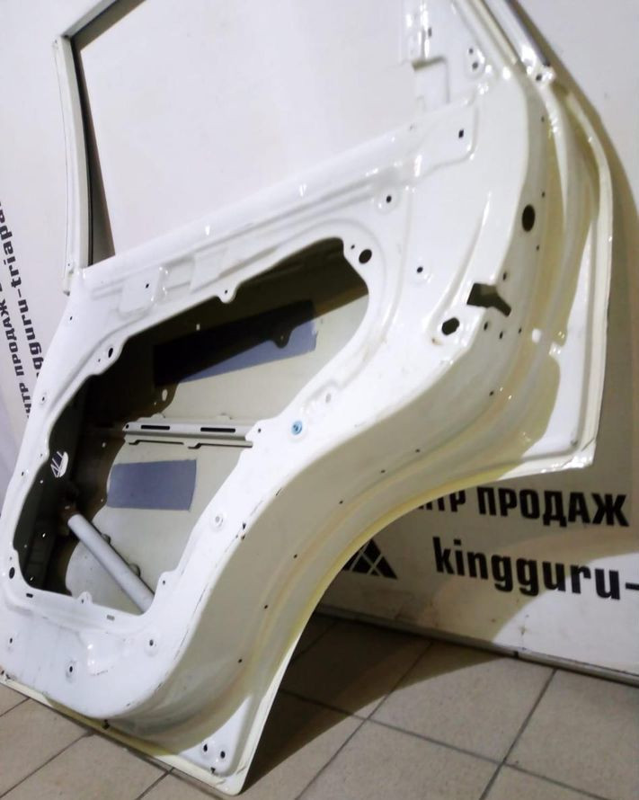 Дверь задняя правая Kia Sorento 2 09-20 oem 770042P000 Дверь задняя правая Kia Sorento 2 09-20 oem 770042P000