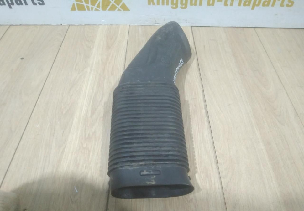 Воздуховод двигателя впускной канал бу BMW X6 E71 OEM 13717812058 Воздуховод двигателя впускной канал бу BMW X6 E71 OEM 13717812058