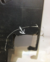 Кронштейн заднего бампера правый Cadillac Escalade 3 oem 102525826 (слом.часть) (скл-3)