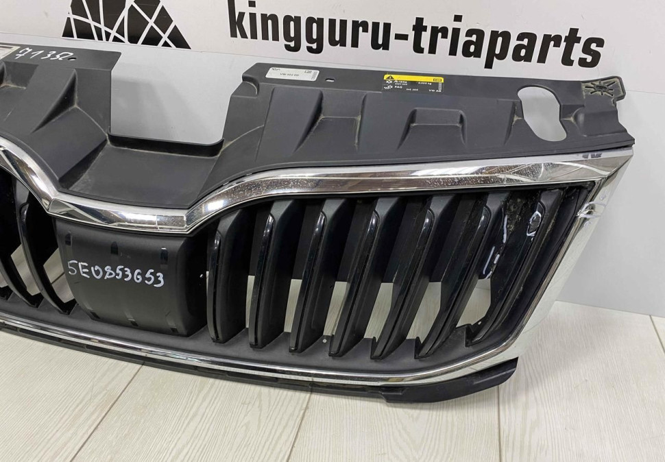 Решетка радиатора Skoda Octavia A7 рестайлинг OEM 5E0853653C Решетка радиатора Skoda Octavia A7 рестайлинг OEM 5E0853653C