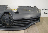 Решетка радиатора бу Renault Logan 2 OEM 623105727R