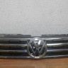 Решетка радиатора Volkswagen Touareg NF R-Line oem 7p6853653c (слом. часть) Решетка радиатора Volkswagen Touareg NF R-Line oem 7p6853653c (слом. часть)