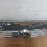Решетка радиатора Volkswagen Touareg NF R-Line oem 7p6853653c (слом. часть) Решетка радиатора Volkswagen Touareg NF R-Line oem 7p6853653c (слом. часть)