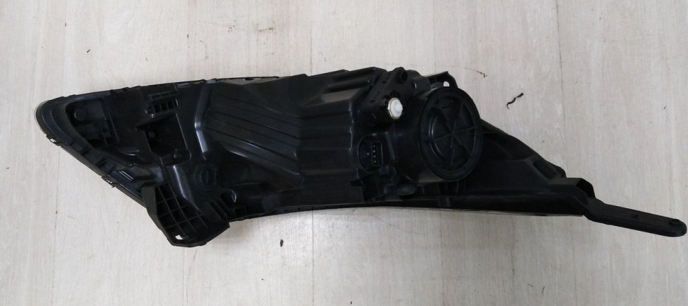 Фара левая Kia Rio 3 рест 15-17 oem 921014X501 (Скл-3)