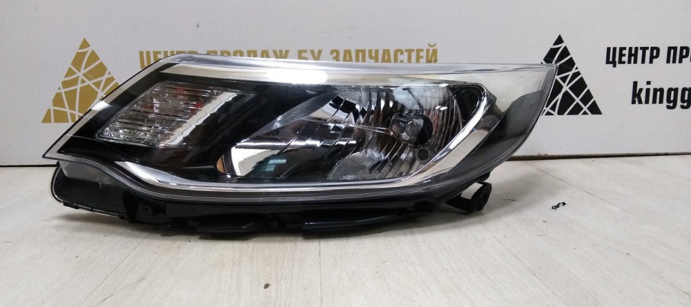 Фара левая Kia Rio 3 рест 15-17 oem 921014X501 (Скл-3)