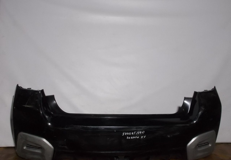 Бампер задний бу Subaru XV OEM 57704FJ040 (скл-3)
